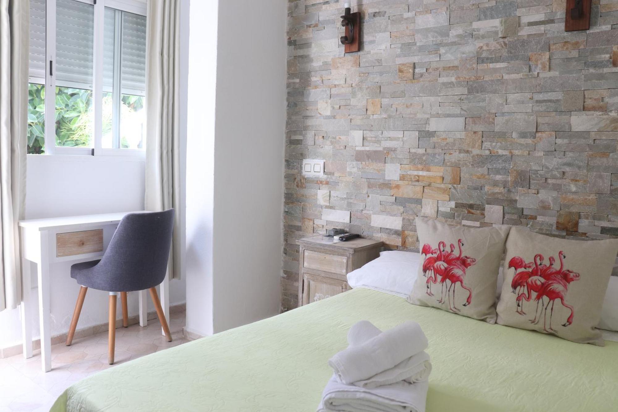 Hostal La Paloma I Calpe Exteriör bild