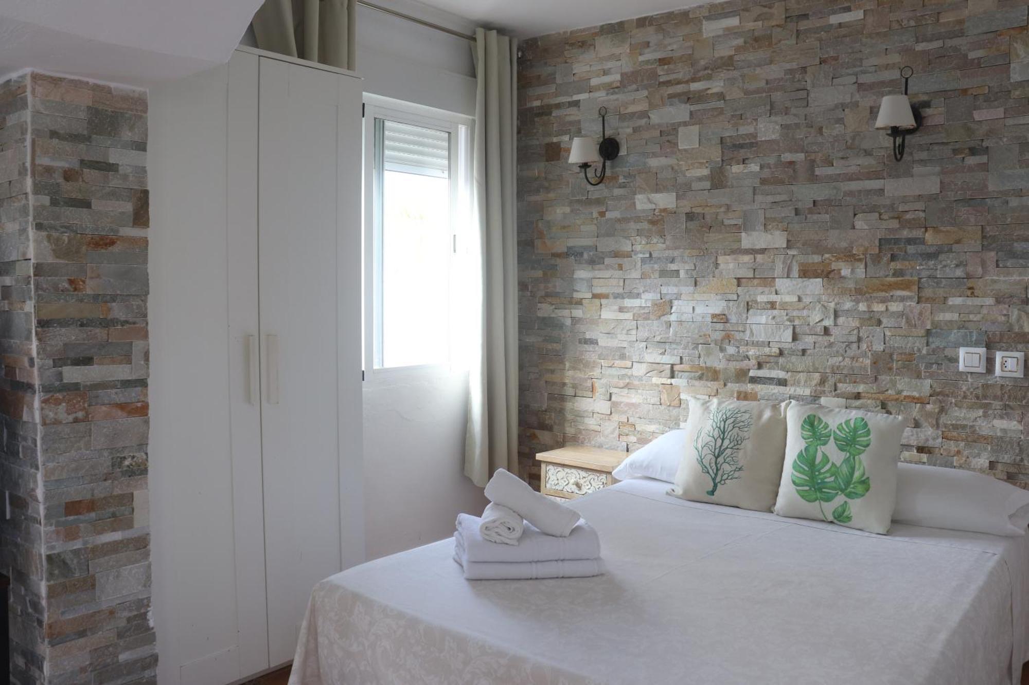 Hostal La Paloma I Calpe Exteriör bild