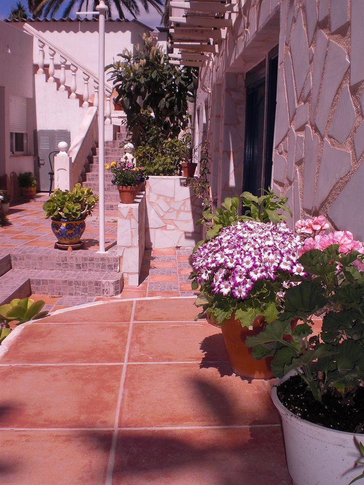 Hostal La Paloma I Calpe Exteriör bild